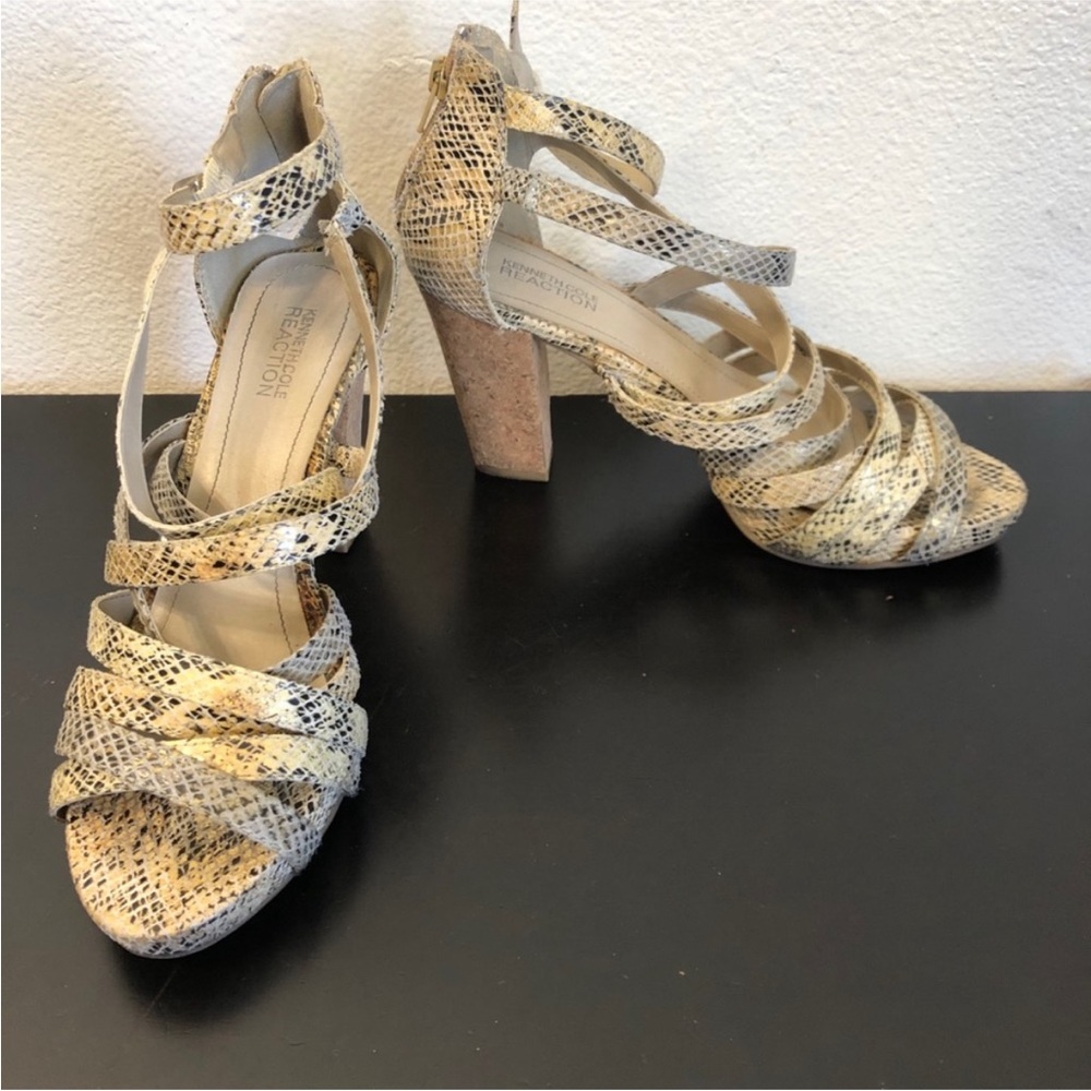 Kenneth Cole Reaction Tan Black Snake Skin Heels